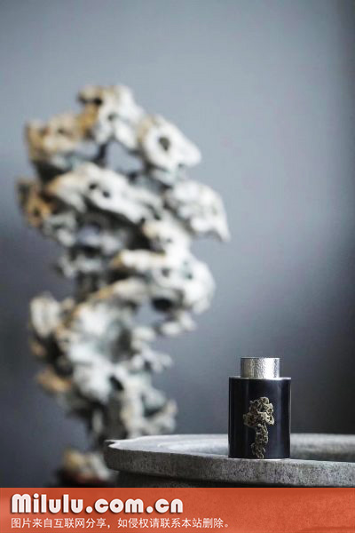 盛浓茶粉的小罐