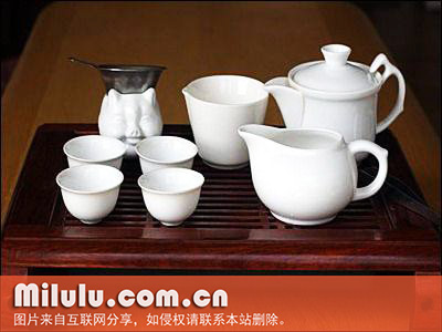 白瓷茶具